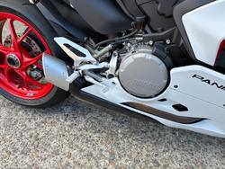 2022 Ducati PANIGALE V2 WHITE