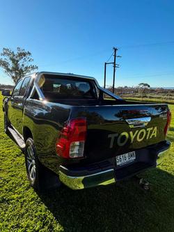 2016 Toyota Hilux SR5