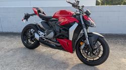 2023 DUCATI STREETFIGHTER V2 Red