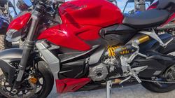 2023 DUCATI STREETFIGHTER V2 Red