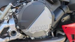 2023 DUCATI STREETFIGHTER V2 Red