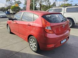 2012 Hyundai Accent Active