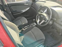 2012 Hyundai Accent Active