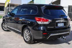 2016 Nissan Pathfinder ST-L
