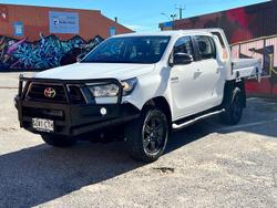 2022 Toyota Hilux SR