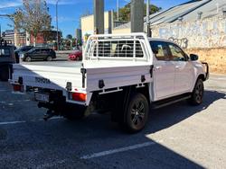 2022 Toyota Hilux SR
