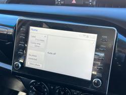 2022 Toyota Hilux SR