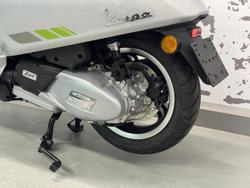 2025 Vespa Primavera Tech 150 Primavera Silver