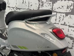 2025 Vespa Primavera Tech 150 Primavera Silver