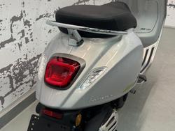 2025 Vespa Primavera Tech 150 Primavera Silver