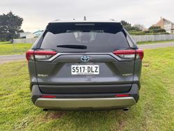 2024 Toyota RAV4 GXL