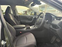 2024 Toyota RAV4 GXL