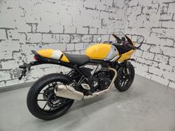 2026 Triumph Thruxton 400 Thruxton Yellow