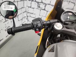 2026 Triumph Thruxton 400 Thruxton Yellow