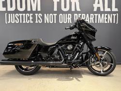 Harley-Davidson Street Glide 117 (flhx)