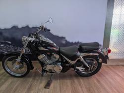 2009 Suzuki VL250 (LC250 INTRUDER) Black