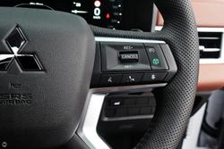 2026 Mitsubishi Outlander Exceed Tourer ZM MY26 AWD White Diamond with Black Mica Roof