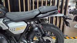 2026 Triumph SCRAMBLER 900 GREEN