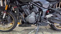 2026 Triumph 2026 Triumph 800CC Trident 800 Jet Black