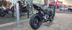 2023 Ducati Streetfighter V2 Streetfighter Green