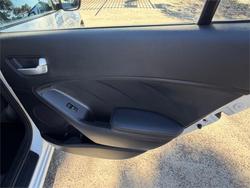 2016 KIA CERATO S
