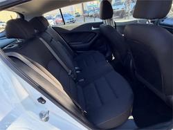 2016 KIA CERATO S