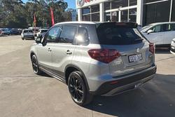 2022 Suzuki Vitara Turbo Shadow