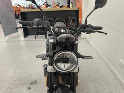 2020 HUSQVARNA SVARTPILEN 401 Black