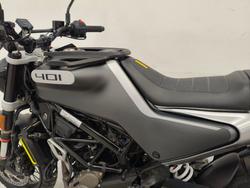 2020 HUSQVARNA SVARTPILEN 401 Black