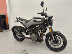 2020 HUSQVARNA SVARTPILEN 401 Black
