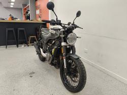 2020 HUSQVARNA SVARTPILEN 401 Black