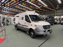 2020 Paradise Oasis Platinum 4X4