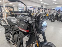 2024 Triumph TRIDENT 660 Black