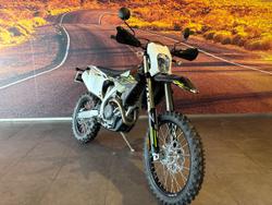 2026 Triumph TF 450-E Off Road Black