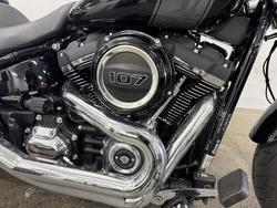 2021 HARLEY-DAVIDSON FLSB SPORT GLIDE Black