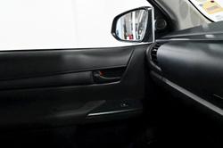2016 Toyota Hilux SR