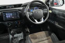 2016 Toyota Hilux SR