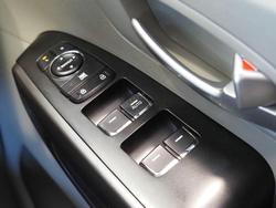 2018 Kia Carnival S