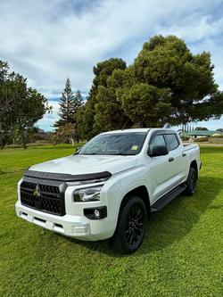 2025 Mitsubishi Triton GLX-R