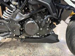 2026 BMW Motorrad G 310 R COSMIC BLACK