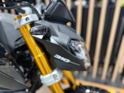 2026 BMW Motorrad G 310 R COSMIC BLACK