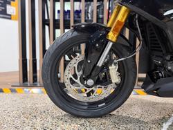 2026 BMW Motorrad G 310 R COSMIC BLACK