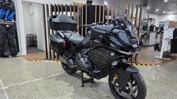 2026 BMW Motorrad 2026 BMW 1300CC R 1300 RT Impulse Black