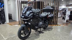 2026 BMW Motorrad 2026 BMW 1300CC R 1300 RT Impulse Black