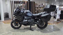 2026 BMW Motorrad 2026 BMW 1300CC R 1300 RT Impulse Black