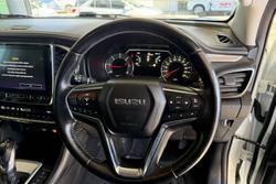 2022 Isuzu MU-X LS-T