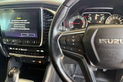 2022 Isuzu MU-X LS-T