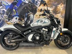 Kawasaki Vulcan S SE