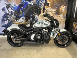 Kawasaki Vulcan S SE