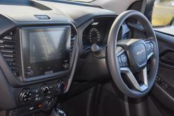 2026 Isuzu D-MAX SX